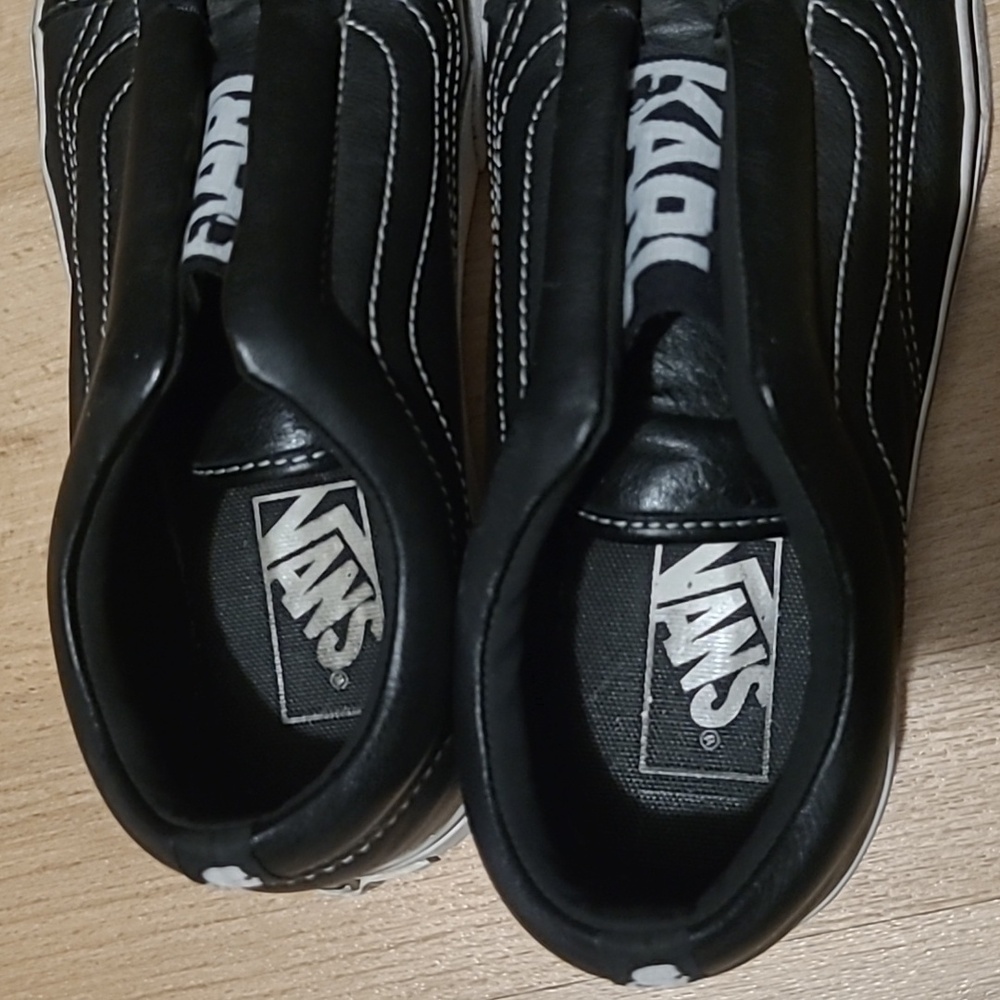 Vans x Karl Lagerfeld Old Skool Laceless Leather Platform Sneakers - Picture 7 of 8